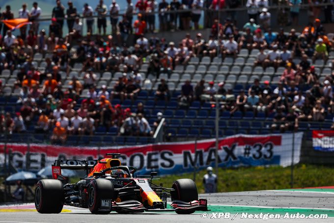 Verstappen storms to Austrian Grand (…)