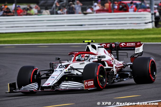 Giovinazzi en Q2 mais pas Räikkönen (…)