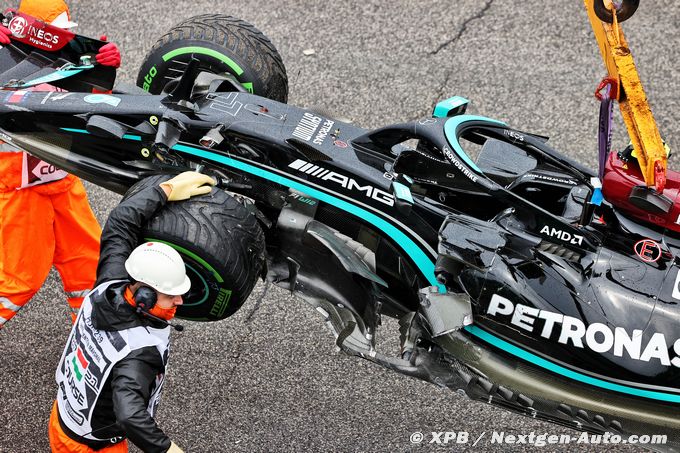 Après sa partie de bowling, Bottas (…)