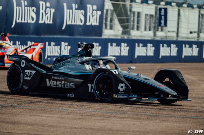 Formula E: De Vries crowned in (...)