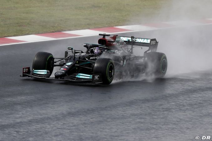La vitesse de pointe des Mercedes F1 (…)