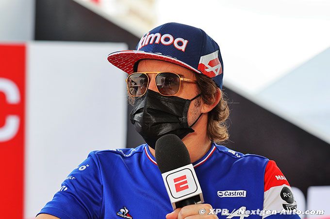 Alonso pense qu'il aurait dû (…)