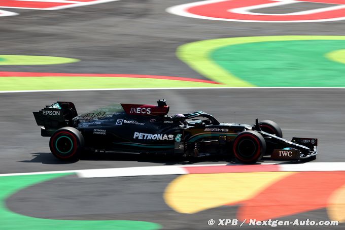 Mercedes F1 admet avoir modifié son (…)