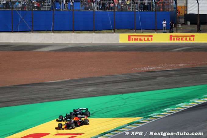 Verstappen explique sa défense (...)