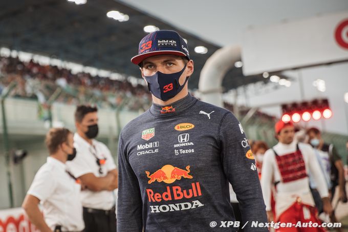 Verstappen veut rester positif après (…)