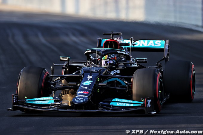 Jeddah, FP1: Hamilton quickest in (…)