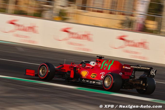 Vidéo - Le crash de Leclerc en (…)