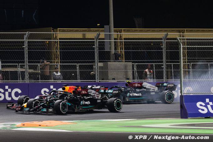 Ecclestone accuse Mercedes F1 'd