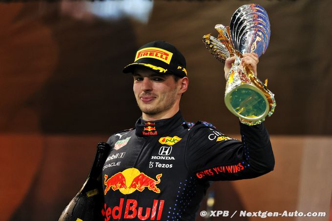 Verstappen takes F1 Drivers' (...)