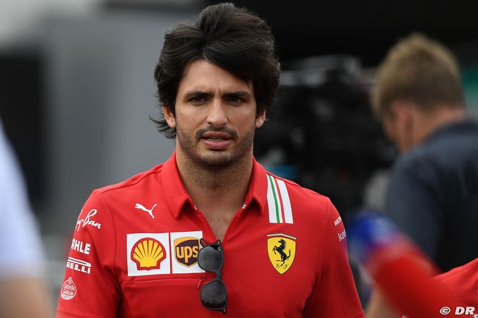 Sainz eyes new Ferrari contract