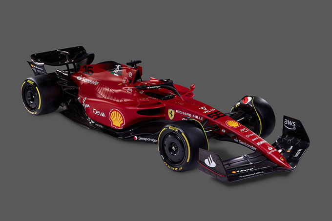 Ferrari présente la F1-75 de Leclerc (…)