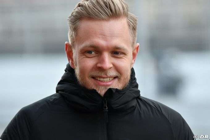 Officiel : Kevin Magnussen revient (…)