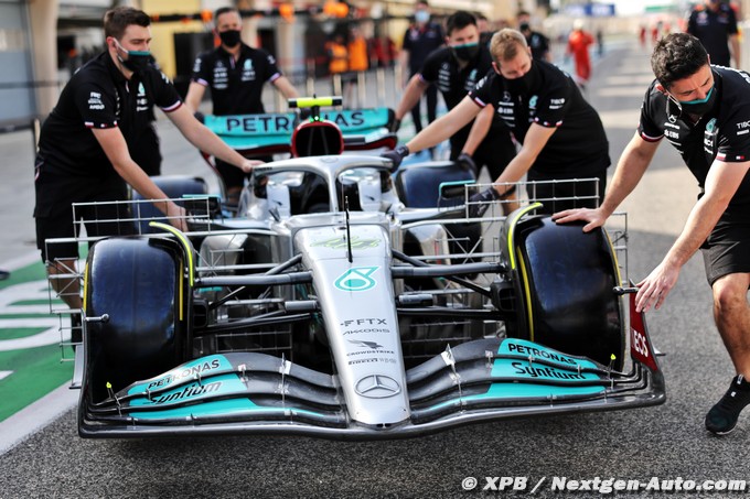 Mercedes F1 fait évoluer sa W13, qui (…)