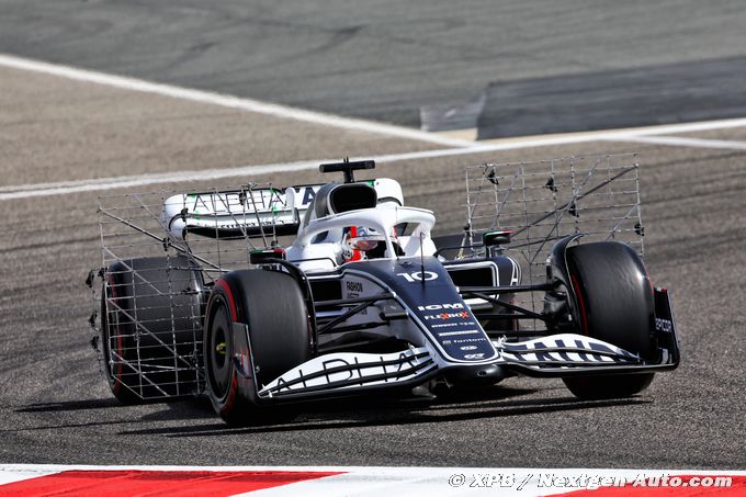 Sakhir F1 test, Day 1: Gasly tops (…)