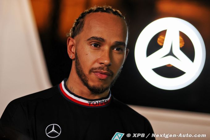 Hamilton annonce vouloir être en F1 (…)