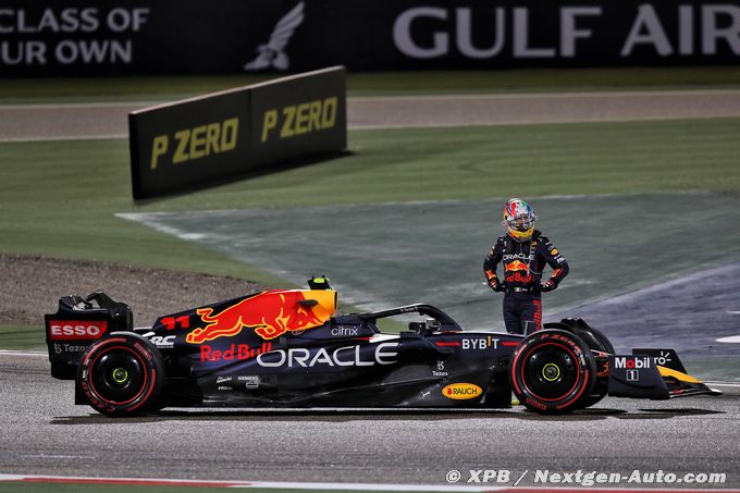 Red Bull denies running out of fuel (…)