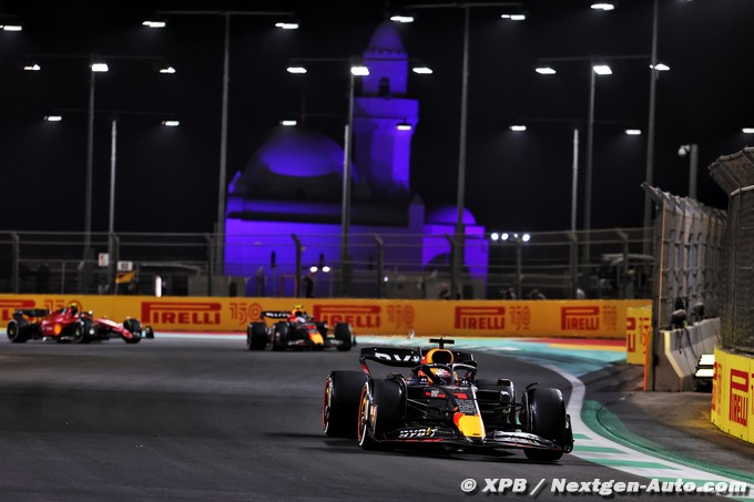 Verstappen a dû 'utiliser des (…)