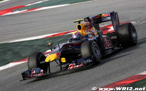 Mark Webber domine à Barcelone
