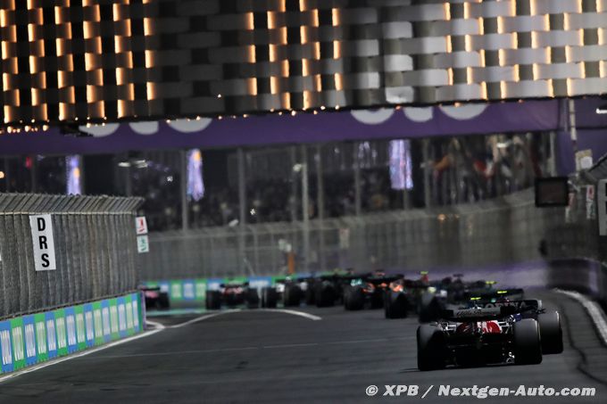 Too soon for F1 to scrap DRS - (…)