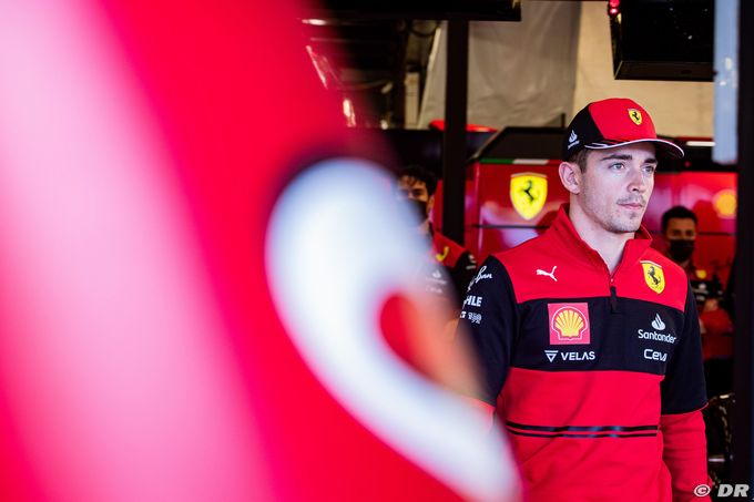 Leclerc : Ferrari ne doit pas regarder