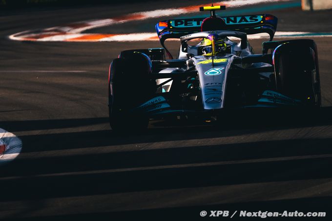 Struggling Mercedes fights back in Miami