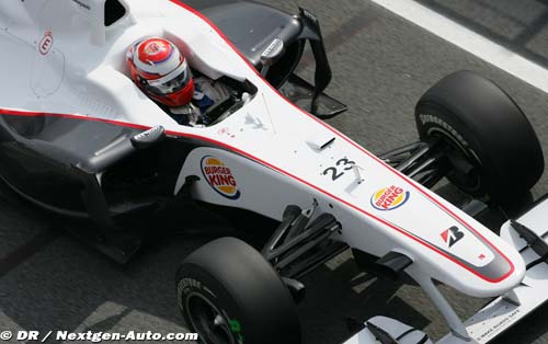 Kobayashi to debut new Sauber on (...)