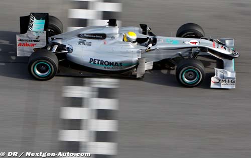 Rosberg en tête à la mi-journée