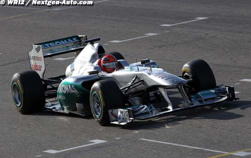 Jerez : Schumacher en tête, accidents