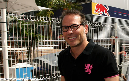 Jacques Villeneuve chez Stefan GP lundi