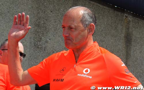 McLaren's Dennis meets de la (...)