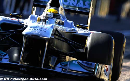 Barcelona Test: Rosberg fastest on (...)