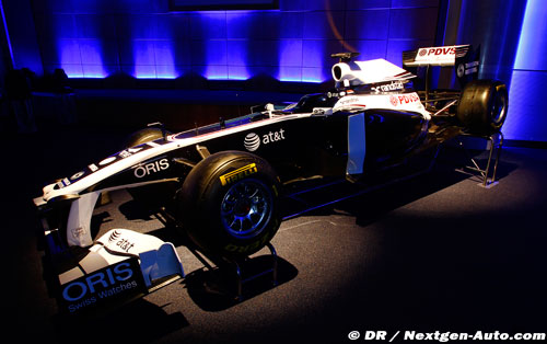 Williams reveals new livery for 2011