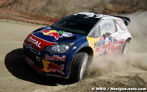 The Citroën DS3 WRC take up position