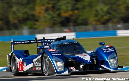 Three Peugeot 908s at Le Mans Test day