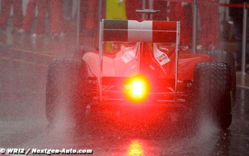 Alonso leads wet opening practice in (…)