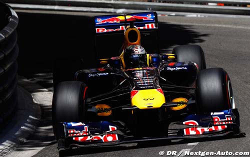 Vettel on track for second title - (…)