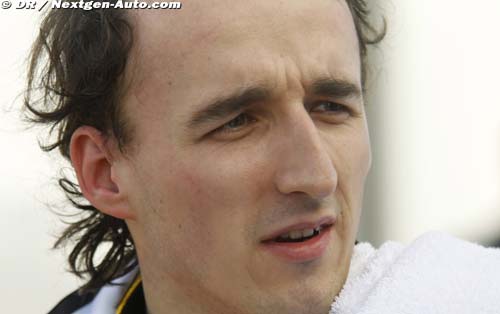 Kubica misses direct flight to Bahrain