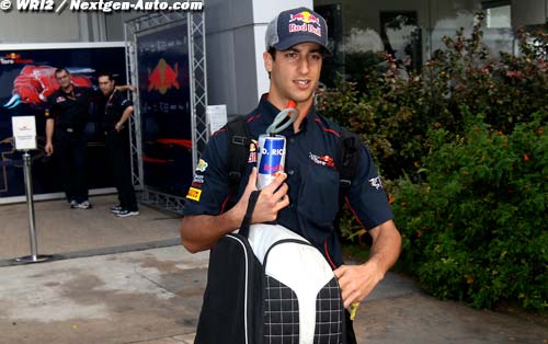 HRT confirms Ricciardo for Silverstone