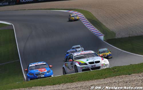 Turkington at Donington with Wiechers-Sp