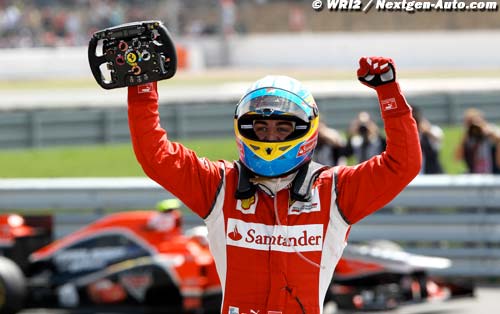 Alonso takes Silverstone win