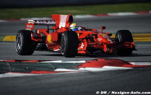 Felipe Massa en piste à Barcelone