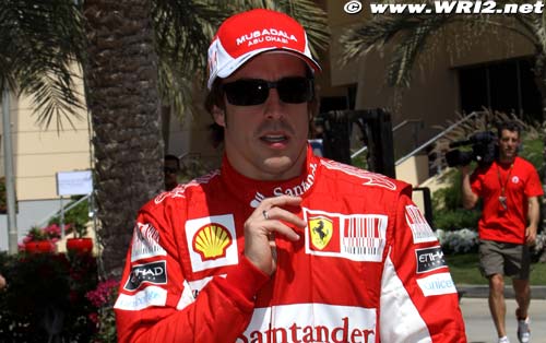 Alonso : Four teams and eight drivers