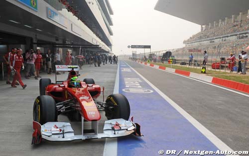 Ferrari teste un aileron très (trop ?)