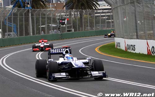 Barrichello hisse Williams dans le top 8