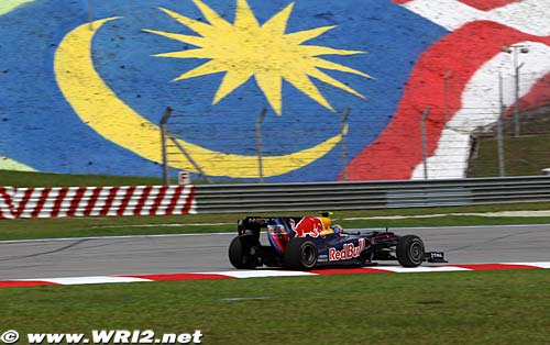 Engine problem for Webber in second (…)