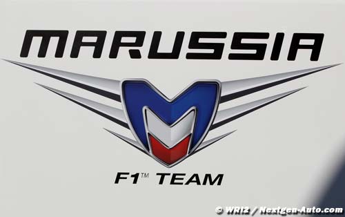 La Marussia MR01 manque un crash (…)