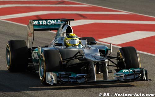 Rosberg happy to stay with Schumacher