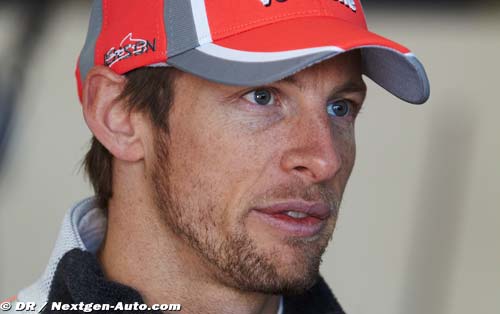 Amid Ferrari rumblings, Button (…)