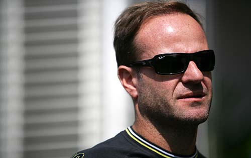 Barrichello not ruling out Ferrari (...)