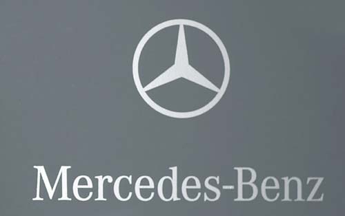 F1 marques Mercedes, Renault, to (…)